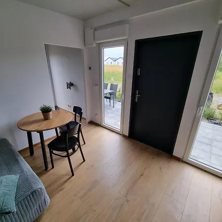 Baltic Lark 30m2 Z Ogrodkiem I Klimatyzacja 펜션